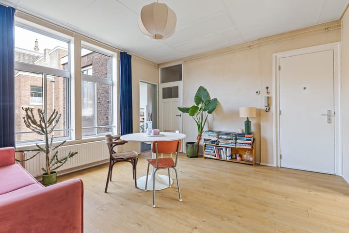 Foto 4 van Van Houweningenstraat 66-3