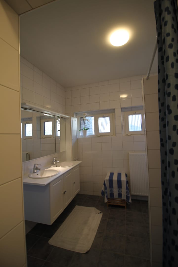 Appartement te huur: Van den Hamhof 21D, Lunteren