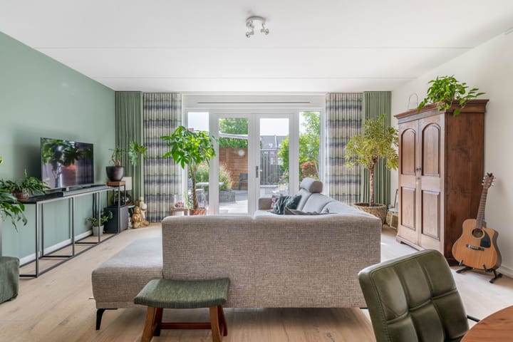 Tussenwoning te koop: Brinkrijk 82, Pijnacker
