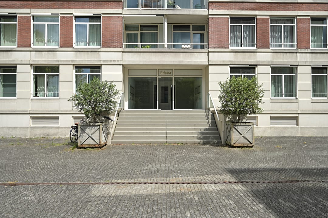 Foto 2 van Burgemeester De Monchyplein 228