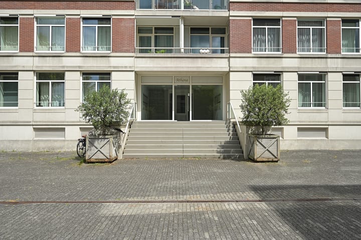 Foto 2 van Burgemeester De Monchyplein 228