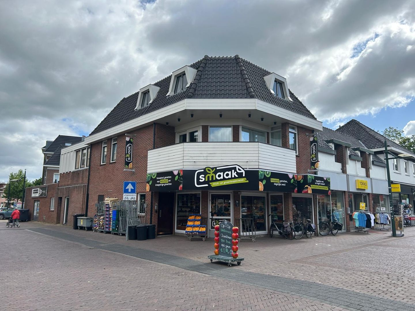 Bekijk foto 1 van Spoorstraat 36