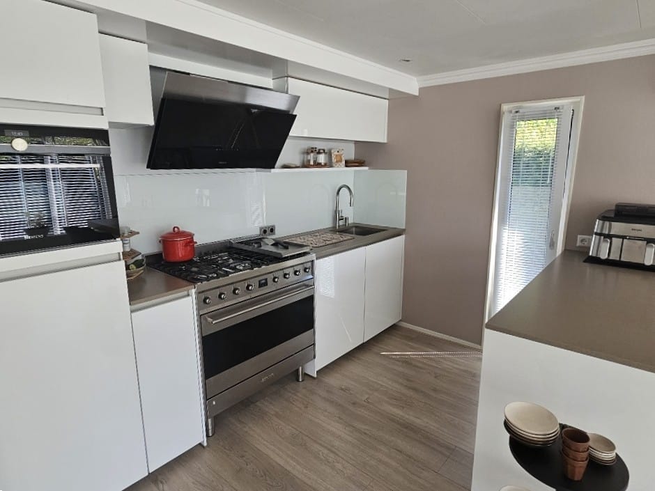 3-bedroom freehold villa in Barendrecht — photo 3 of 5