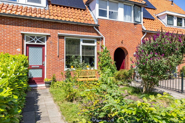 Tussenwoning te koop: P. Wierengaweg 28, Haren (Gr)