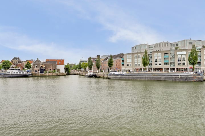 Tussenwoning te koop: Binnen Kalkhaven 27, Dordrecht