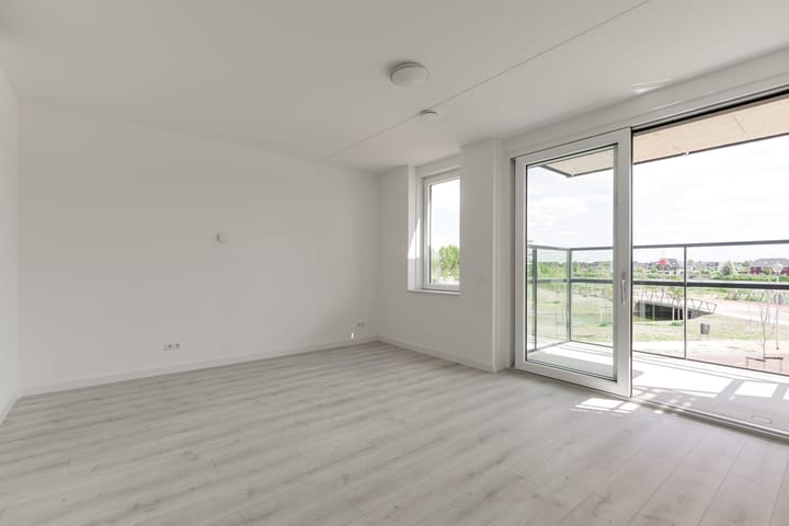 Appartement te koop: Begoniatuin 317, Pijnacker