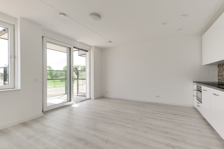 Appartement te koop: Begoniatuin 317, Pijnacker