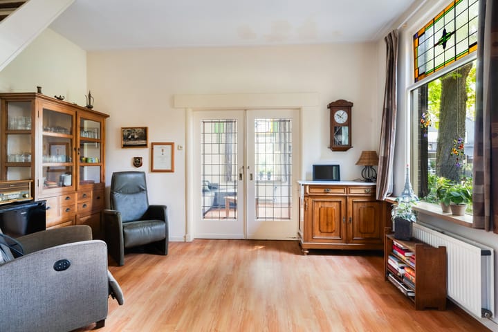 Twee-onder-één-kap te koop: Steenhoffstraat 52, Soest