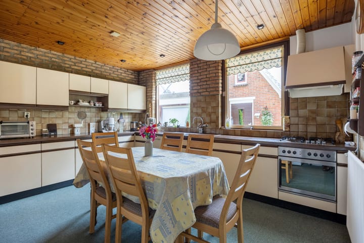 Vrijstaande woning te koop: Regnerus Praediniusstraat 13, Winsum (Gr)