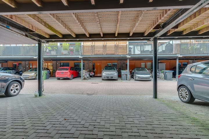 Tussenwoning te koop: Willem Hedastraat 175, Alkmaar