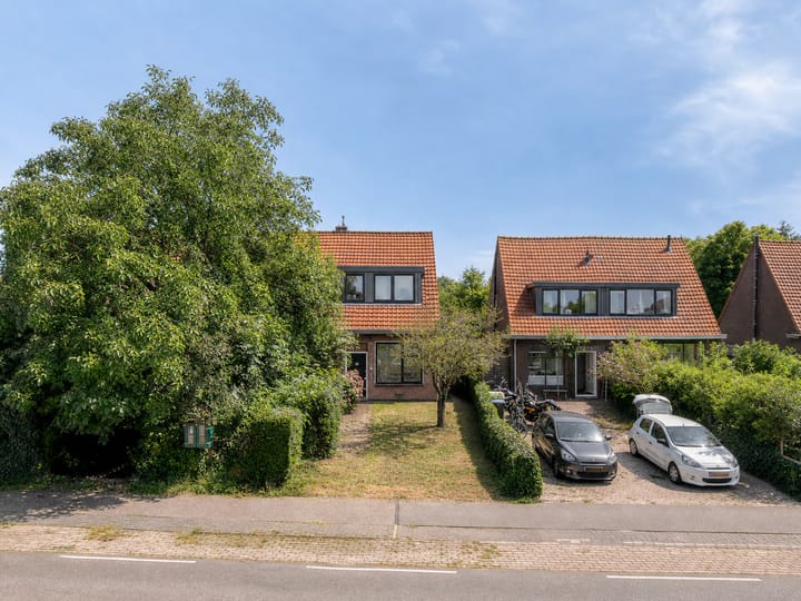 Tussenwoning te koop: Googweg 19, Muiderberg