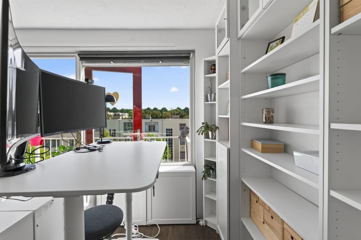 Studio te koop: Charlotte Brontéstraat 171, Amsterdam