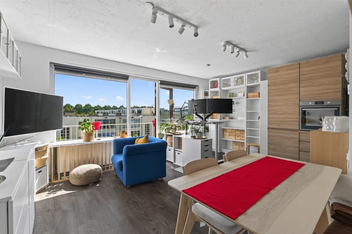 Studio te koop: Charlotte Brontéstraat 171, Amsterdam