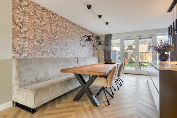 Twee-onder-één-kap te koop: Huiszwaluwstraat 52, Heerhugowaard