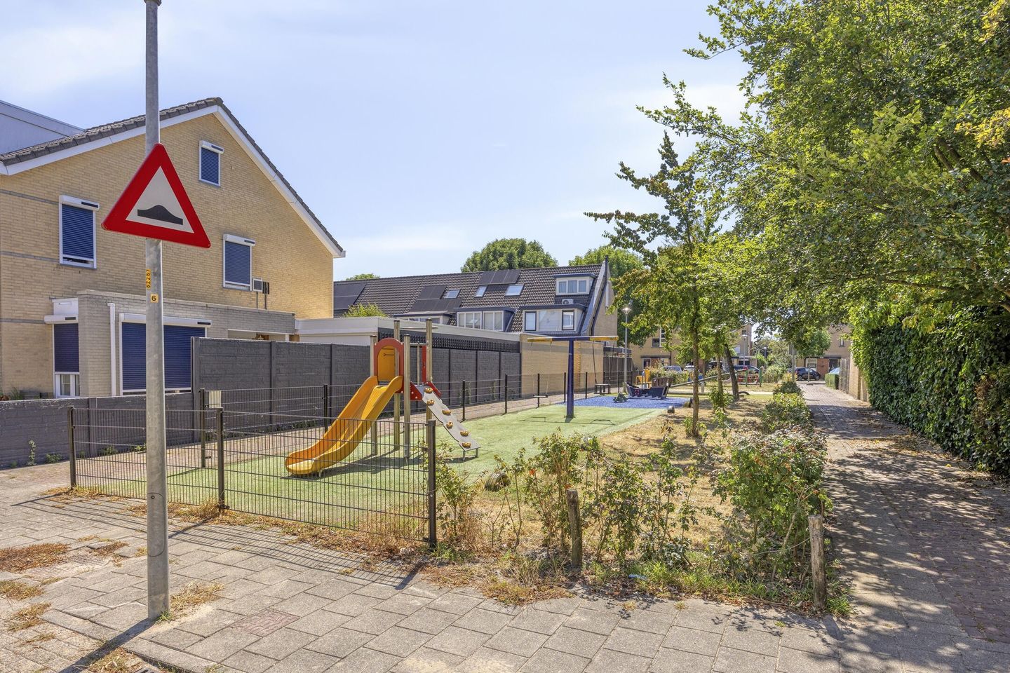 Foto 44 van Bruynisstraat 17