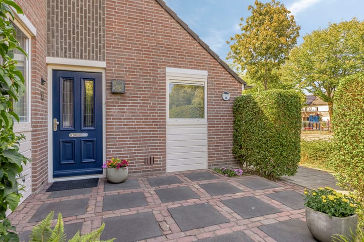 Hoekwoning te koop: Groenlostraat 10, Tilburg