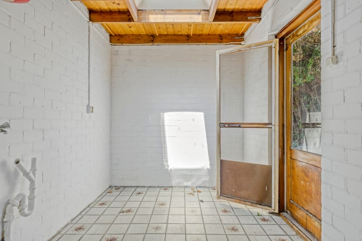 Tussenwoning te koop: Anjelierenlaan 61, Vlissingen