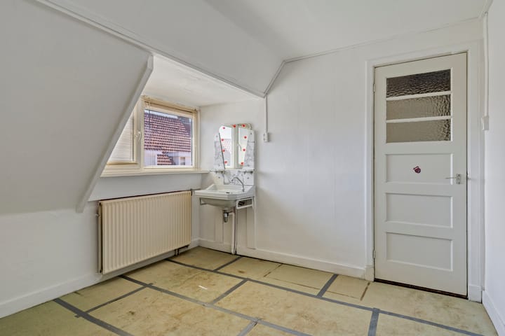 Tussenwoning te koop: Anjelierenlaan 61, Vlissingen