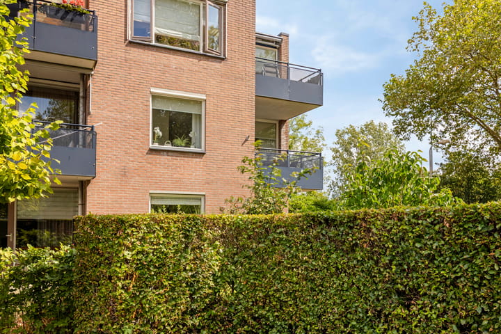 Appartement te koop: van Heeckerenweg 34, Goor