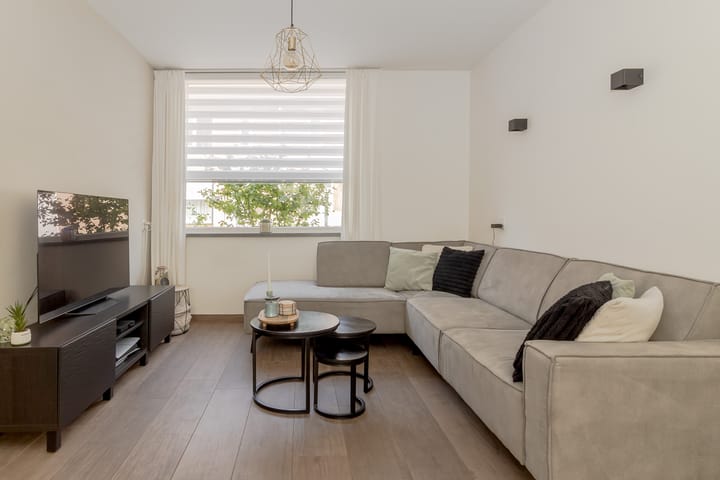 Tussenwoning te koop: Frans Halsstraat 11, Heerlen