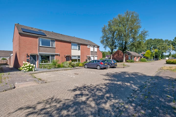 Foto 4 van Lange Kavel 49