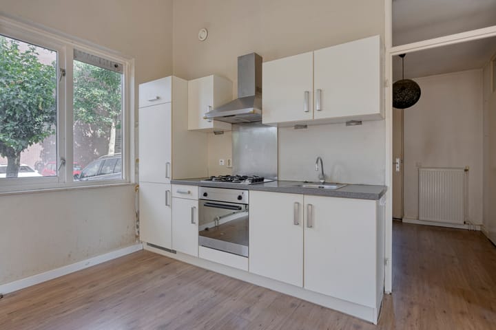 Tussenwoning te koop: Mispelgaarde 2, Zoetermeer