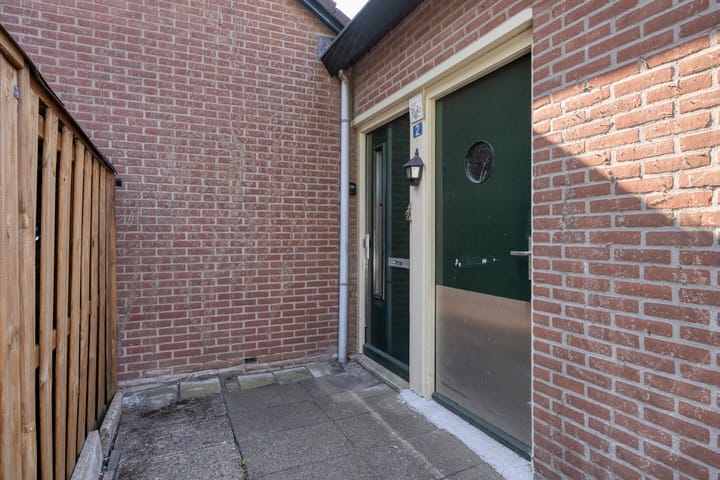 Tussenwoning te koop: Mispelgaarde 2, Zoetermeer