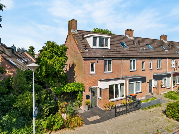 Hoekwoning te koop: Paardebloem 10, Zwaag