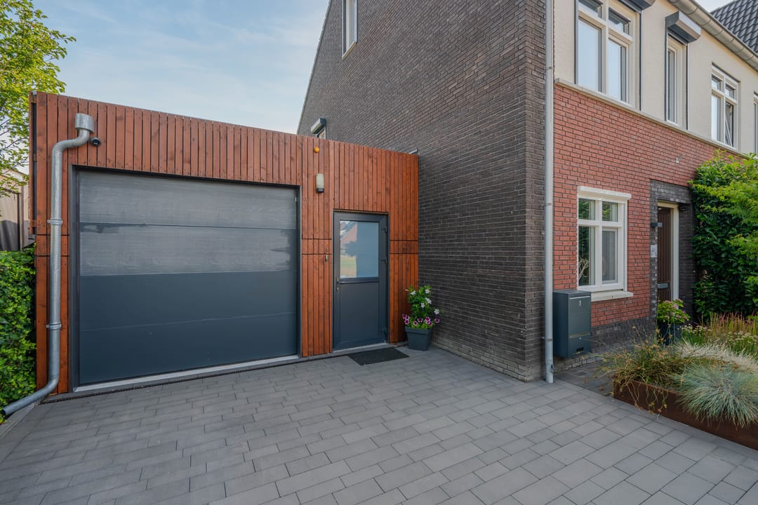 Foto 56 van Koster Nelissenstraat 1