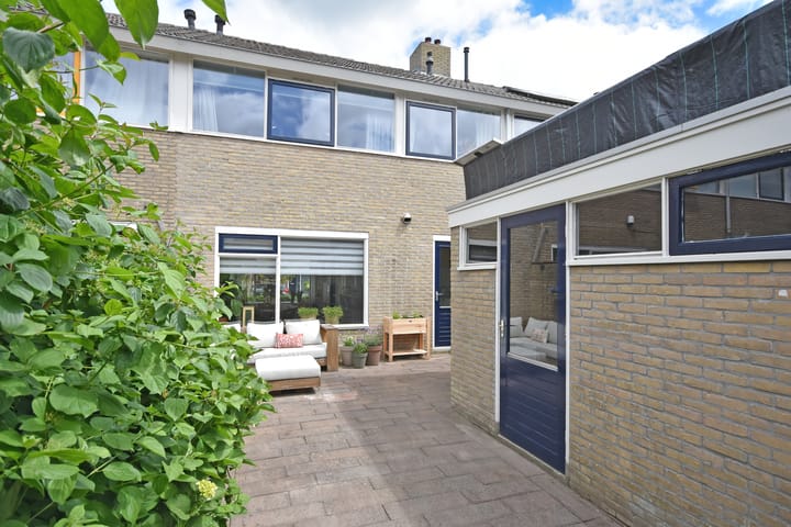 Tussenwoning te koop: Brouwersstrjitte 18, Burgum