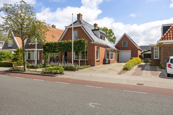 Vrijstaande woning te koop: Hermanawei 26, Minnertsga