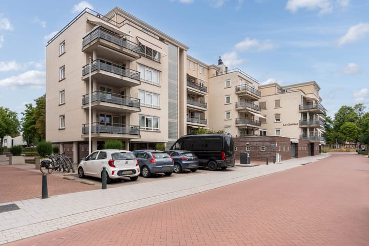Appartement te koop: Jan van der Croonstraat 69, Weert