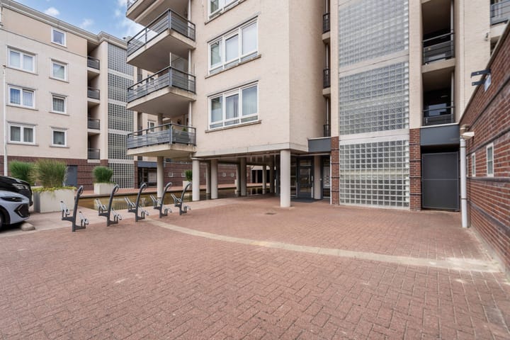 Appartement te koop: Jan van der Croonstraat 69, Weert