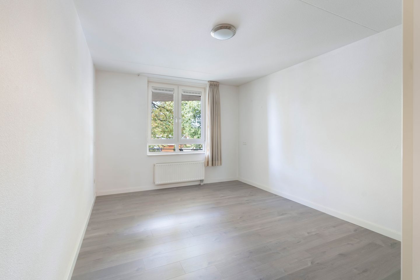 Photo 4 of Jan van der Croonstraat 69