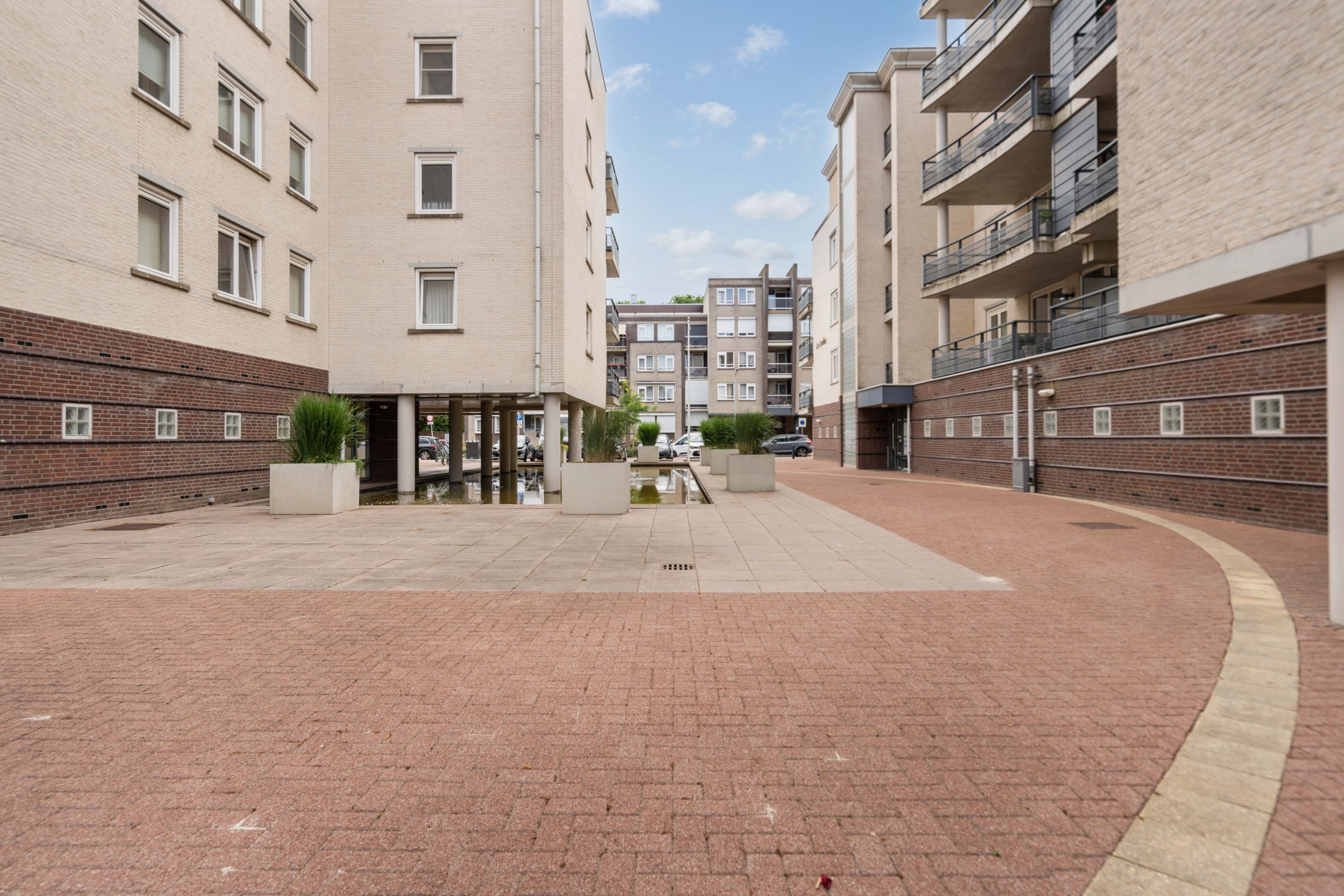 Photo 42 of Jan van der Croonstraat 69