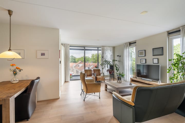 Appartement te koop: Burgemeester Pruissingel 60C, Vlaardingen