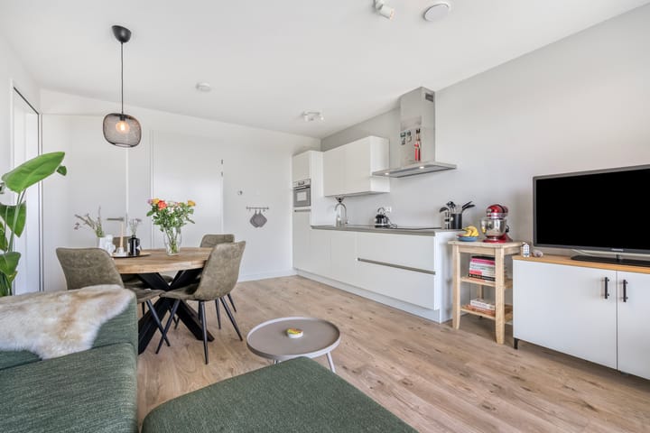 Appartement te koop: Waldorpstraat 1694, 'S-Gravenhage
