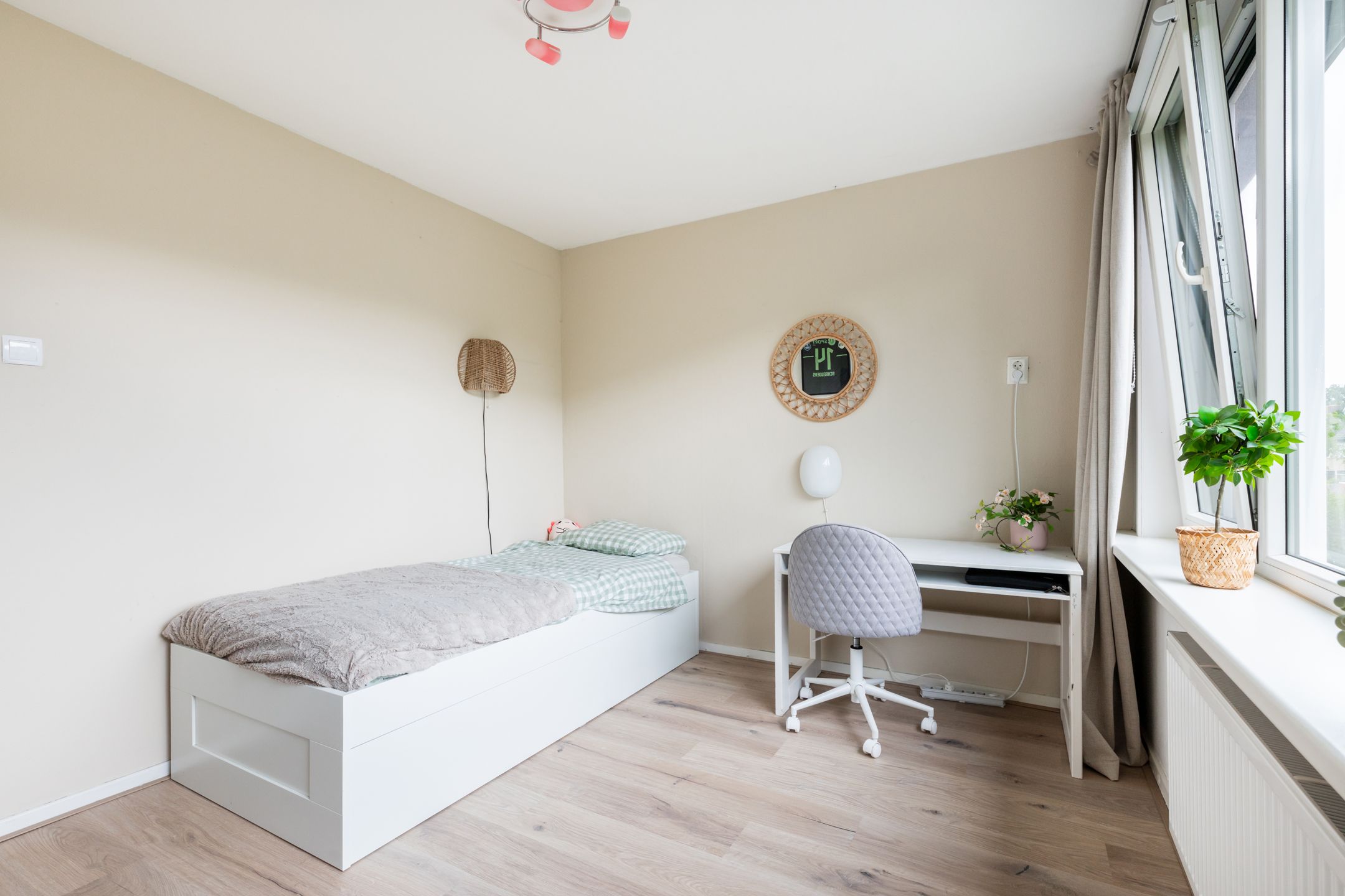 Photo 24 of Duindoornstraat 6