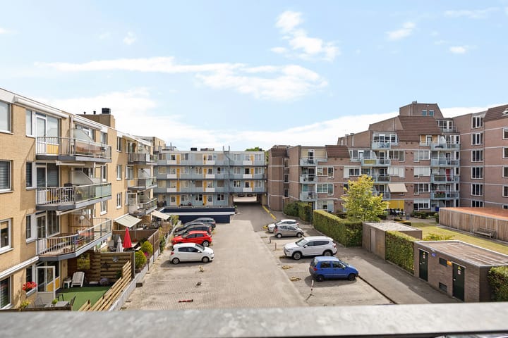 Appartement te koop: Molenstraat 109, Emmen