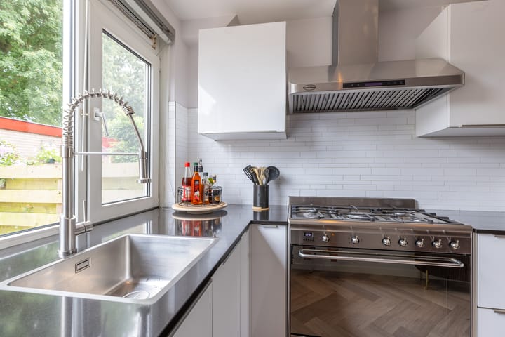 Tussenwoning te koop: Zonnehof 32, Amsterdam