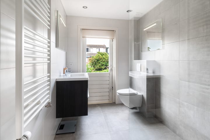 Tussenwoning te koop: Dahliastraat 10, Woerden