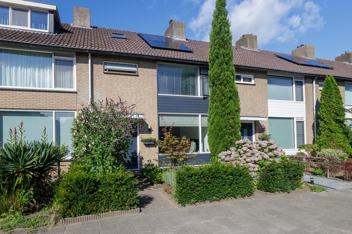 Tussenwoning te koop: Elzenlaan 16, Groningen