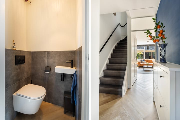 Tussenwoning te koop: Kardinaal Alfrinklaan 56, Nijkerk