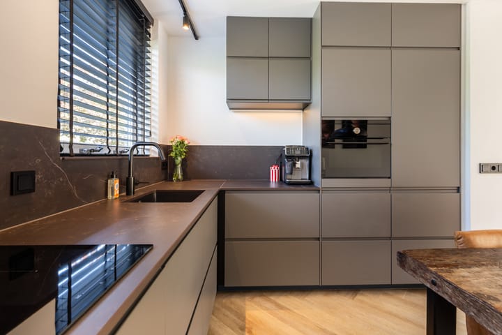 Tussenwoning te koop: Kardinaal Alfrinklaan 56, Nijkerk