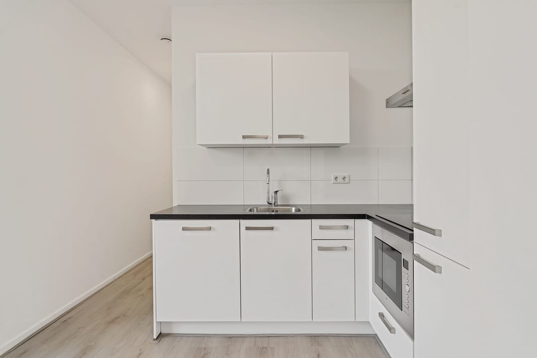Photo 2 of Fascinatio Boulevard 890-L