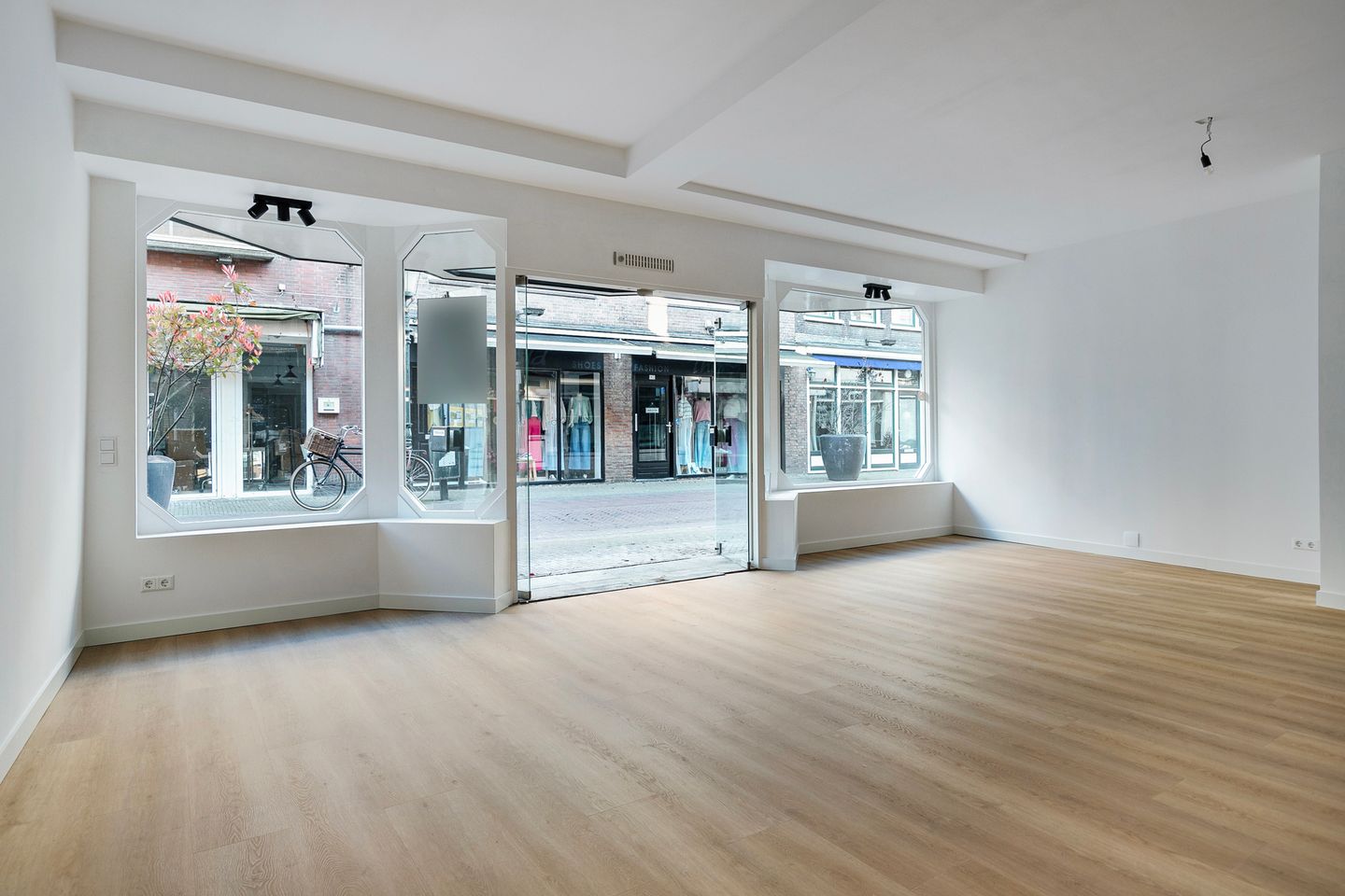 View photo 4 of Hoogstraat 159