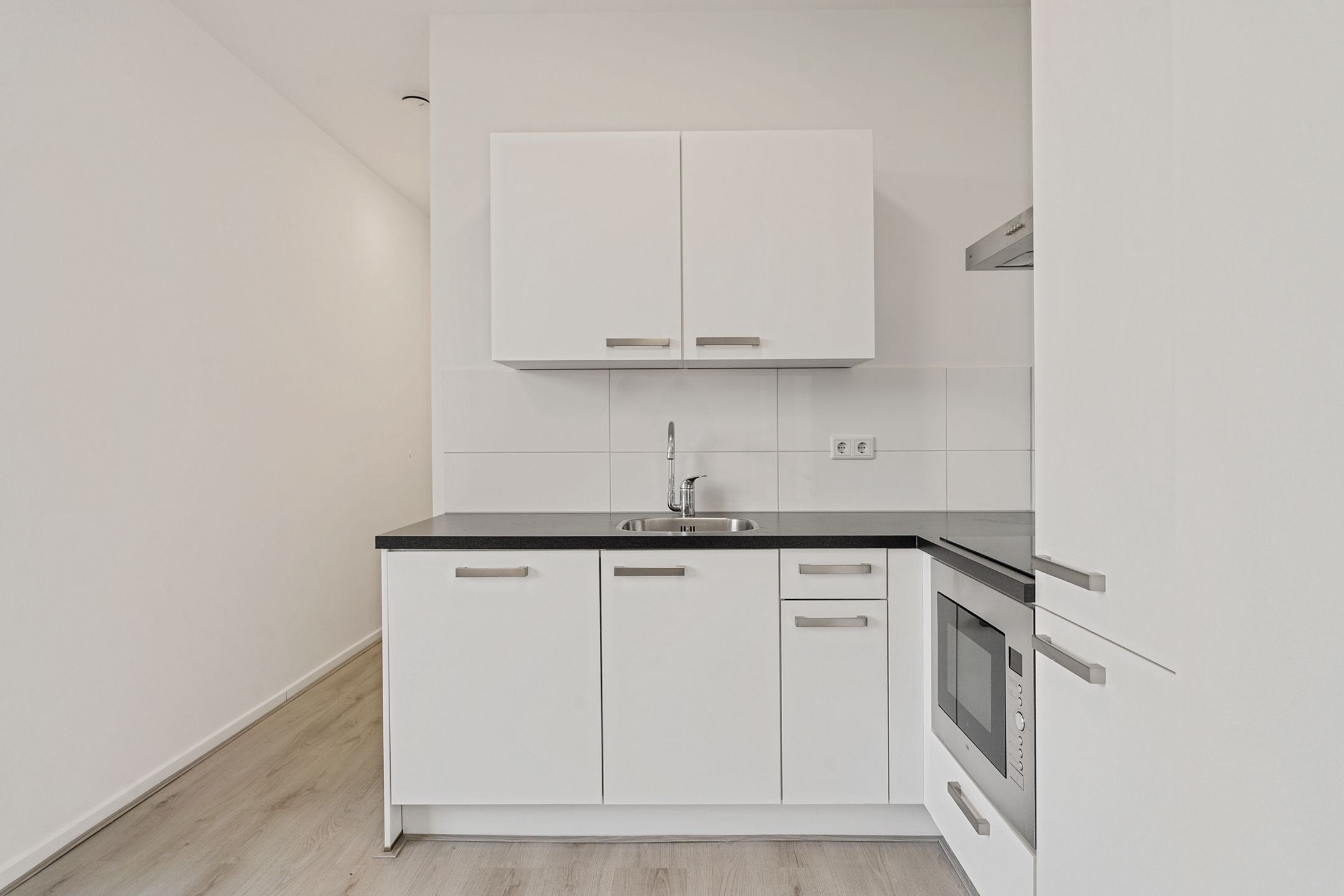 Photo 18 of Fascinatio Boulevard 890-L