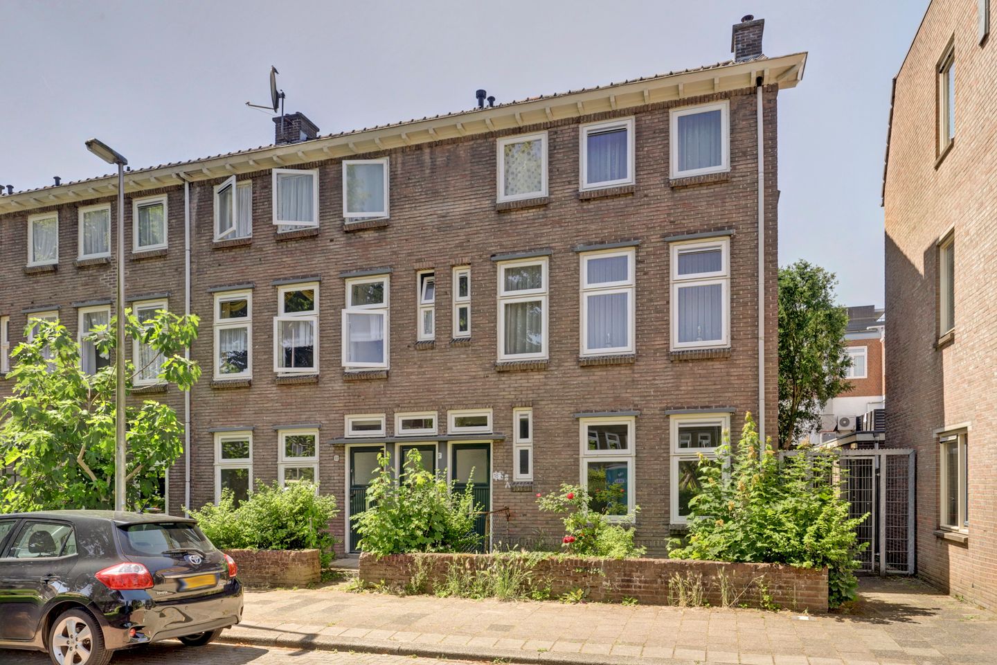 Photo 1 of Engelen van Pijlsweertstraat 18
