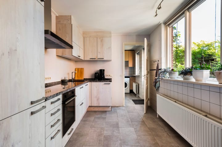 Twee-onder-één-kap te koop: Gezinastraat 15, Hengelo
