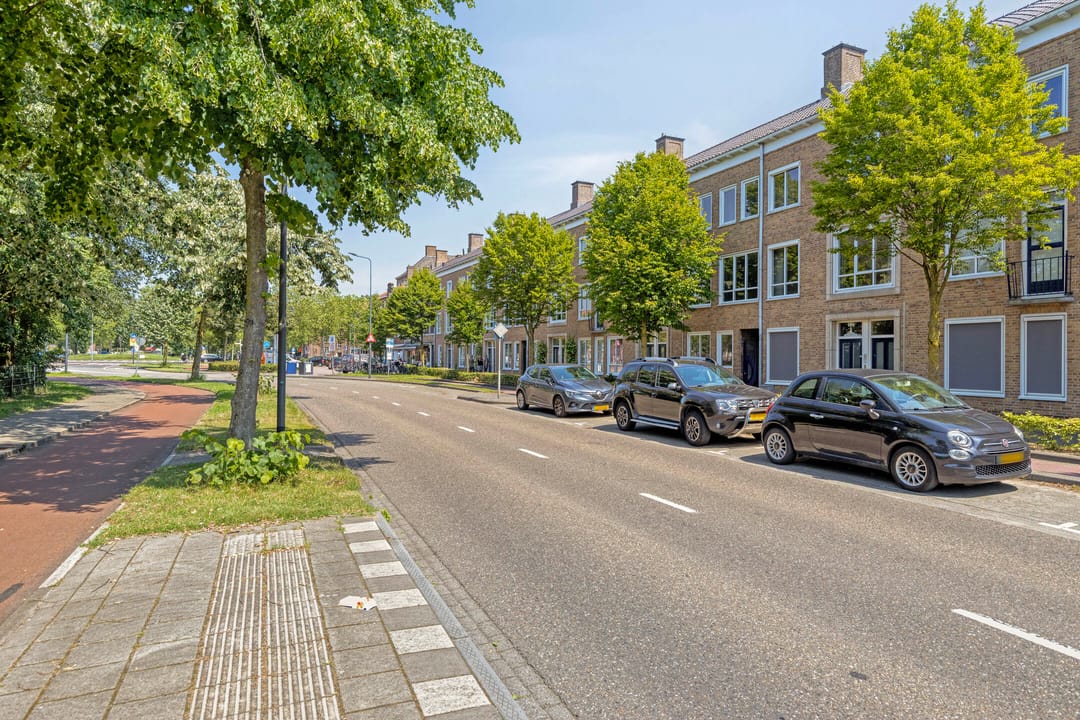 Photo 32 of Mgr. Diepenstraat 17-A